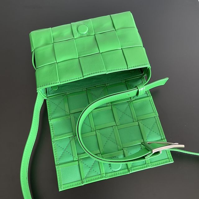 BV original calfskin cassette small crossbody bag 717587 green