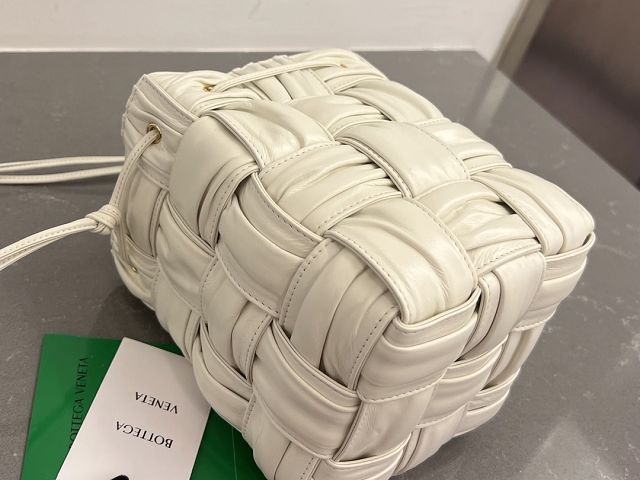 BV original lambskin small cassette bucket bag 717187 white