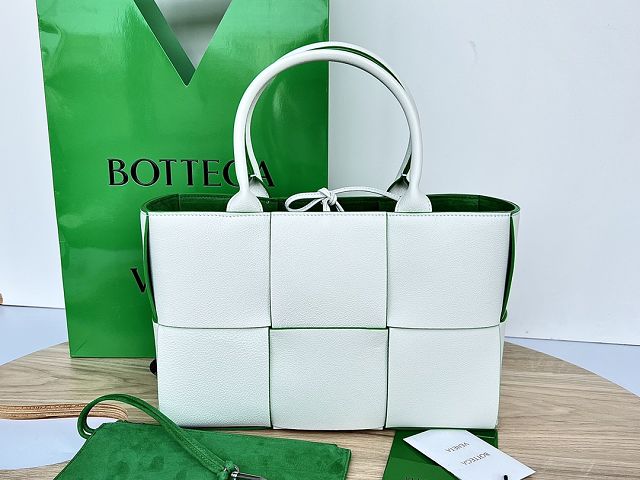 BV original grained calfskin small arco tote bag 652867 white&green