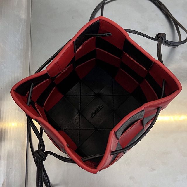 BV original lambskin cassette bucket bag 680218 black&red