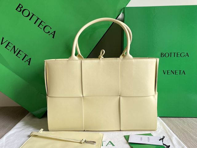 BV original lambskin medium arco tote bag 609175 light yellow