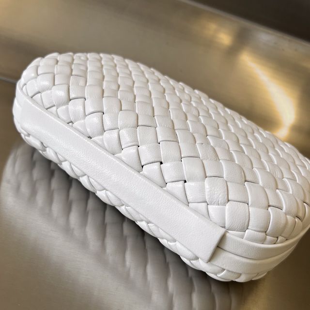 BV original lambskin knot pouch 717622 white