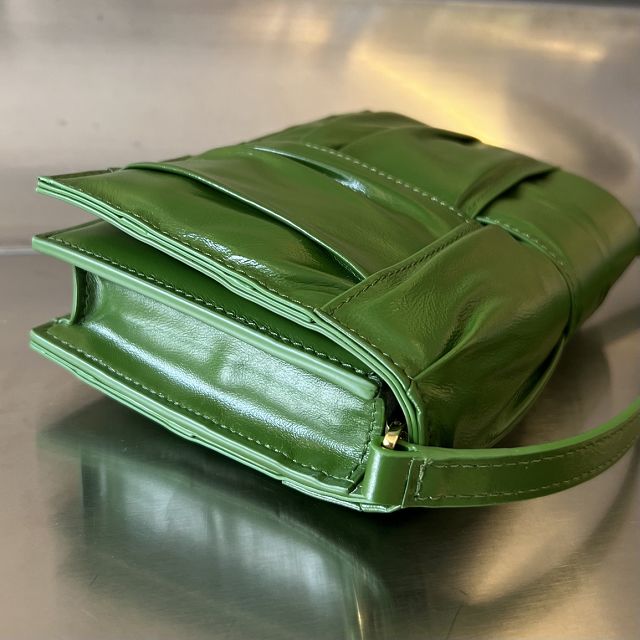 BV original calfskin mini cassette cross-body bag 731243 avocado