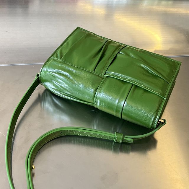 BV original calfskin mini cassette cross-body bag 731243 avocado