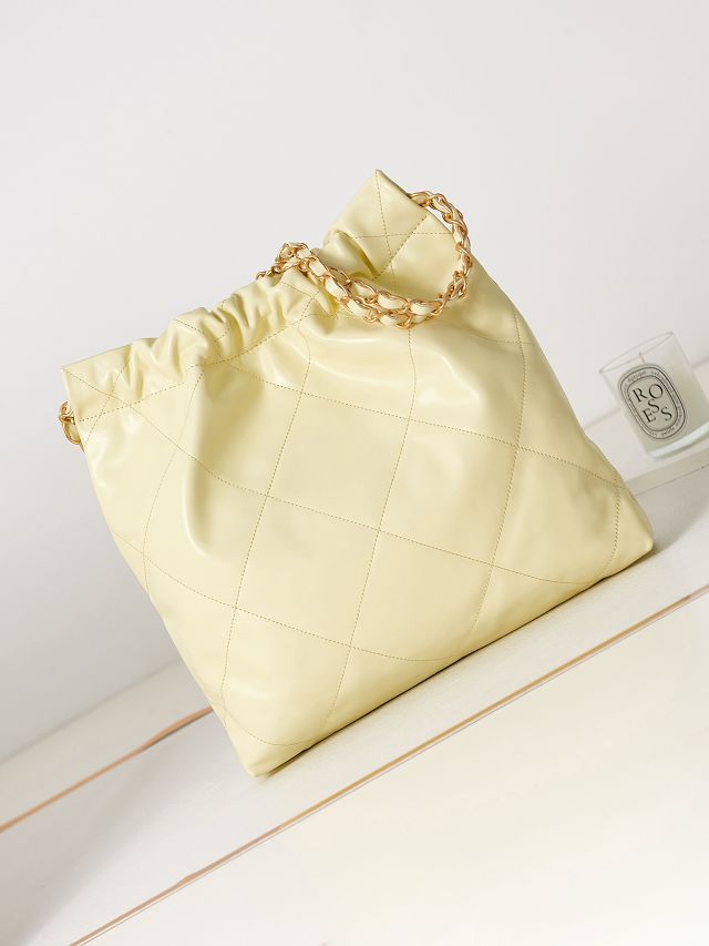 2023 CC original calfskin 22 small handbag AS3260 light yellow