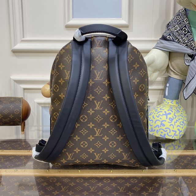 Louis vuitton original monogram canvas discovery backpack M22558