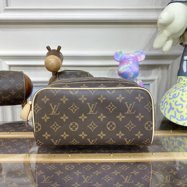 Louis vuitton original monogram canvas dopp kit toiletry pouch M44492