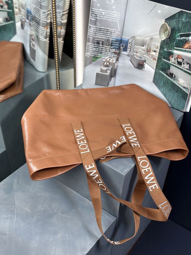 Loewe original calfskin fold shopper bag B507X23 brown