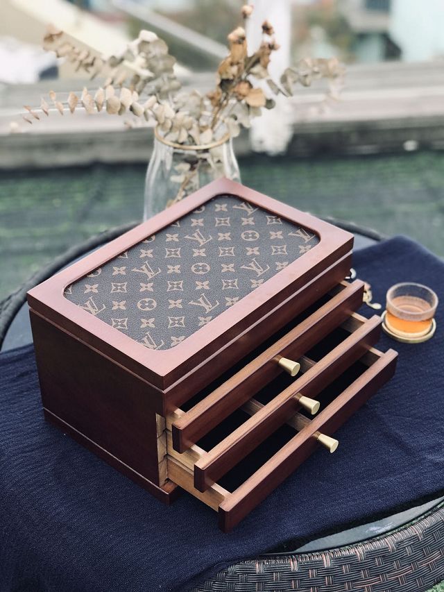 Louis vuitton four layer jewelry box J0004