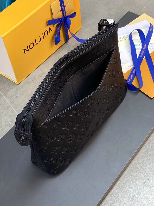 Louis vuitton original calfskin pochette voyage M82545 black