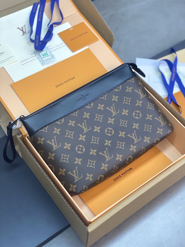 Louis vuitton original monogram canvas pochette voyage M82542