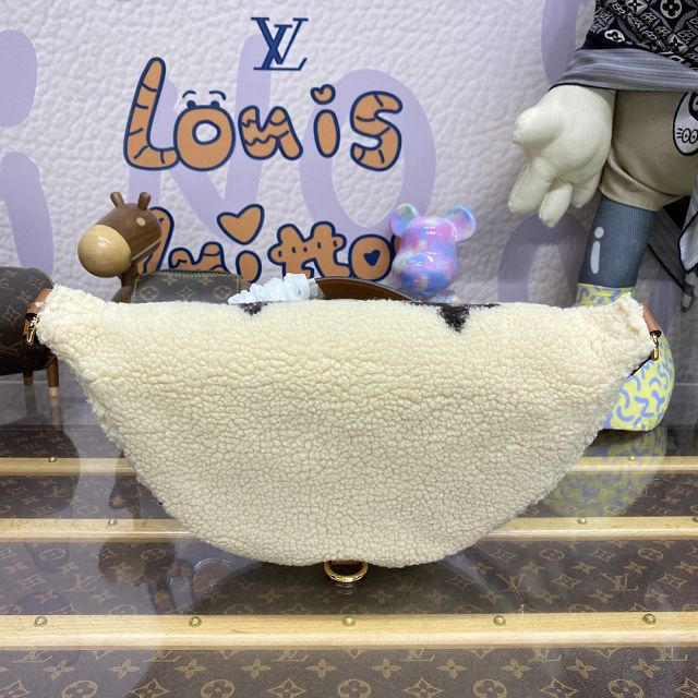 2024 Louis vuitton original shearling bumbag M23715 white