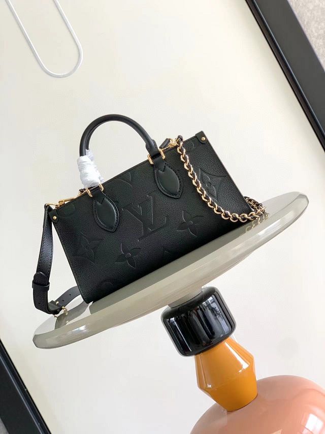 2024 Louis vuitton original calfskin onthego east west M23640 black