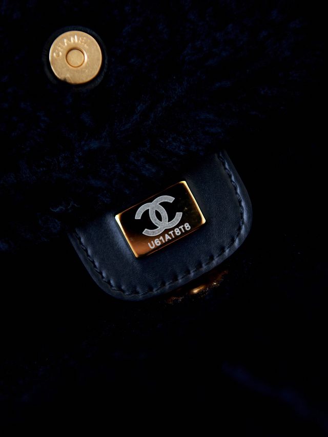 2024 CC original calfskin 22 small handbag AS3260 black