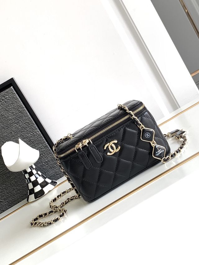 CC original lambskin clutch with chain AP2936 black