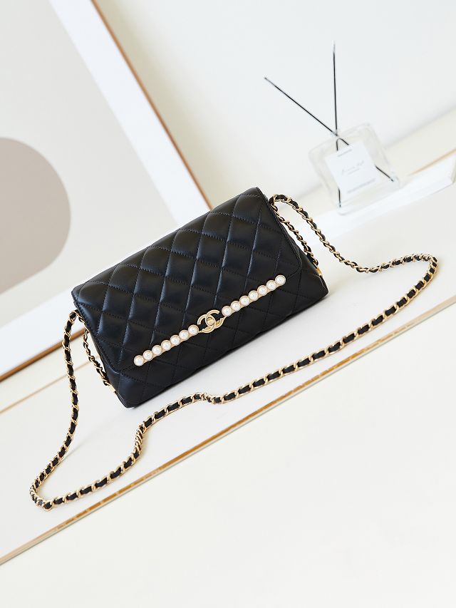 CC original lambskin clutch with chain AS4452 black