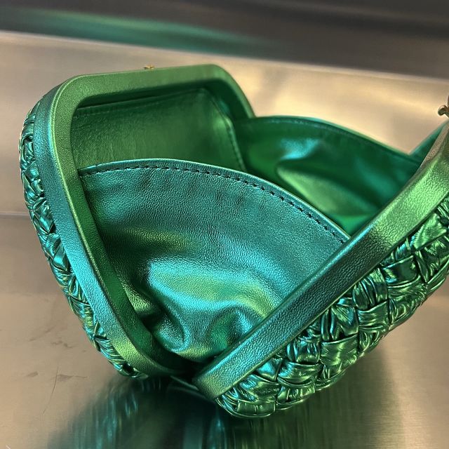 BV original calfskin knot pouch 717622 green