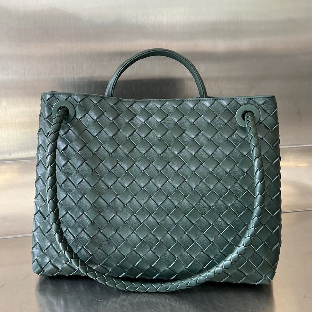 BV original lambskin medium andiamo 743572 emerald green