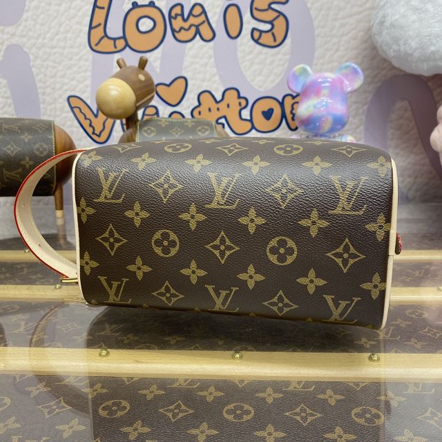 Louis vuitton original monogram canvas locker dopp kit M83112