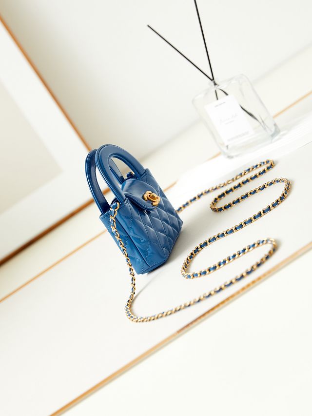 CC original aged calfskin clutch with chain AP3435 blue