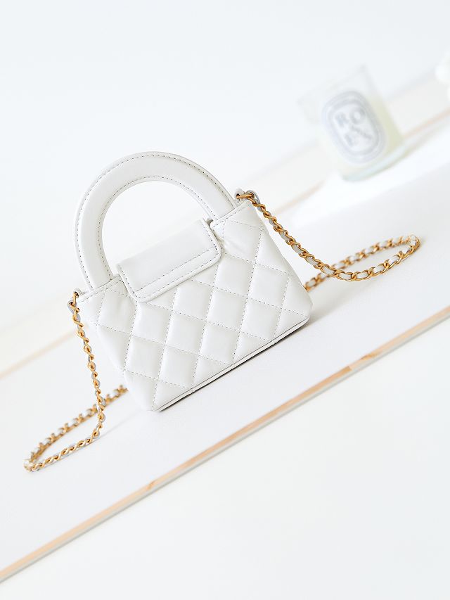 CC original aged calfskin clutch with chain AP3435 white