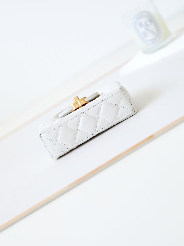 CC original aged calfskin clutch with chain AP3435 white