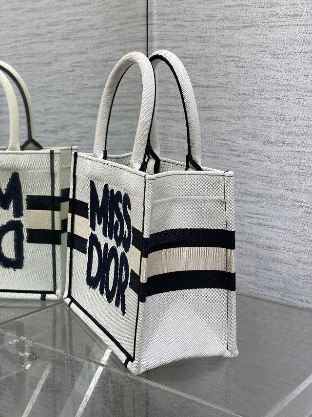 Dior original cotton small book tote bag M1265 white