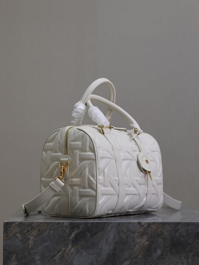 Dior original calfskin groove 25 bag M1365-2 white