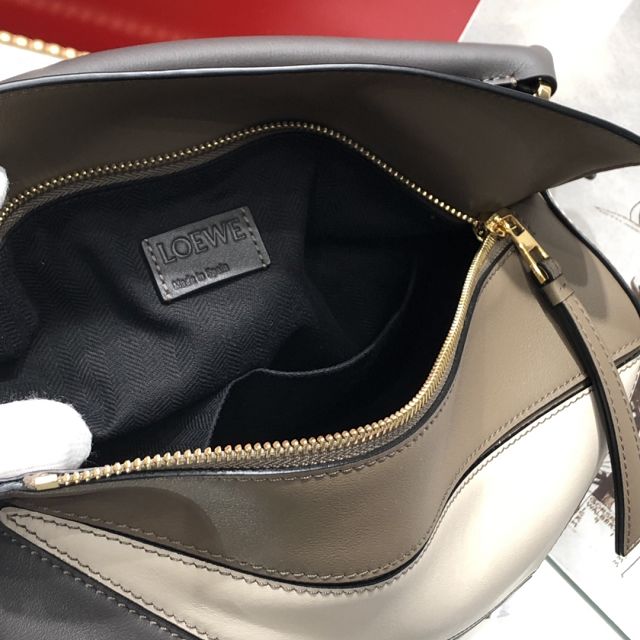 Loewe original calfskin medium puzzle bag A510P49 dark green