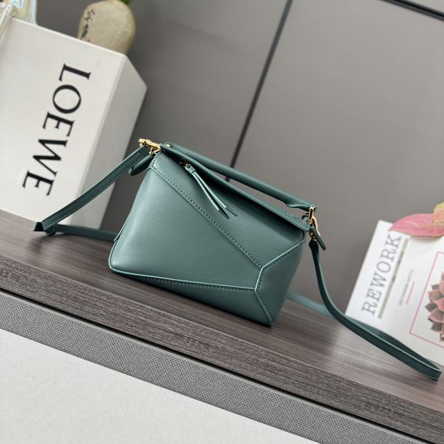 Loewe original calfskin mini puzzle bag A510P88 dark blue	