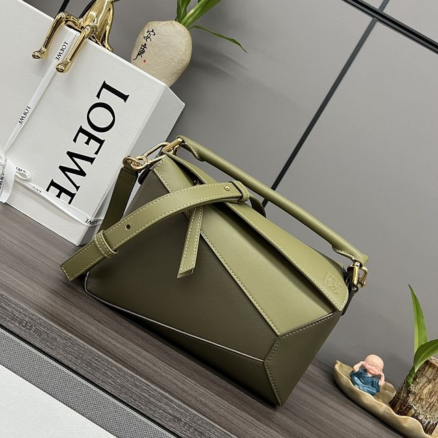 Loewe original calfskin small puzzle bag A510P60 green