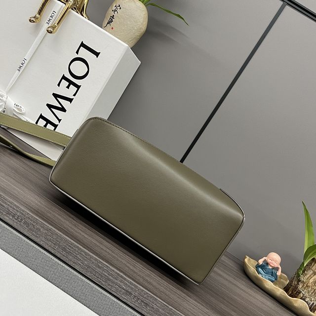 Loewe original calfskin small puzzle bag A510P60 green