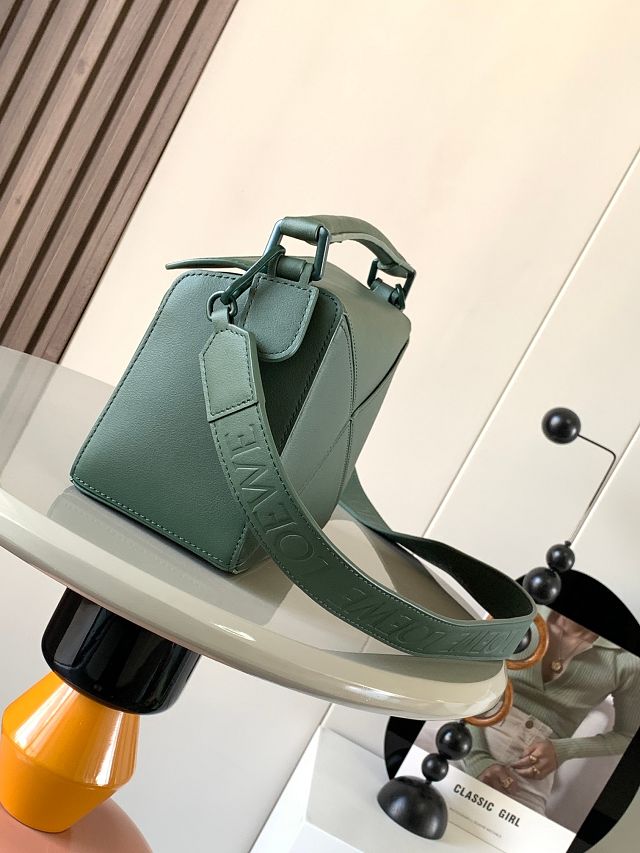 Loewe original calfskin small puzzle bag A510P60 green