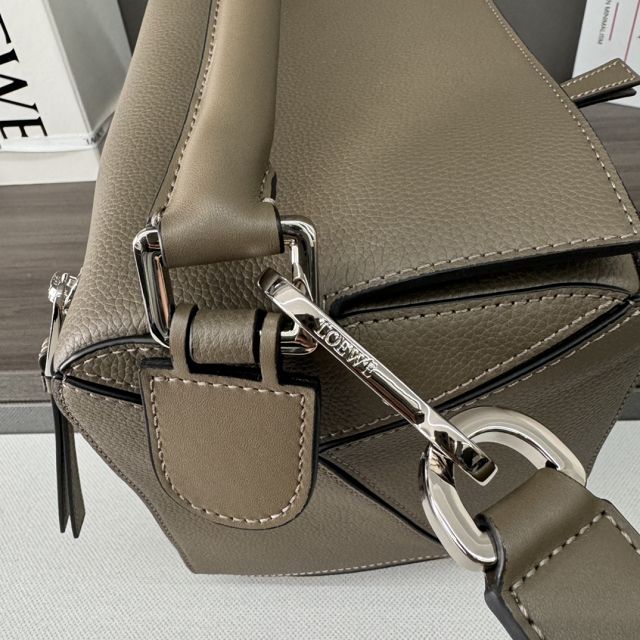 Loewe original grained calfskin large puzzle edge bag B510P01 grey