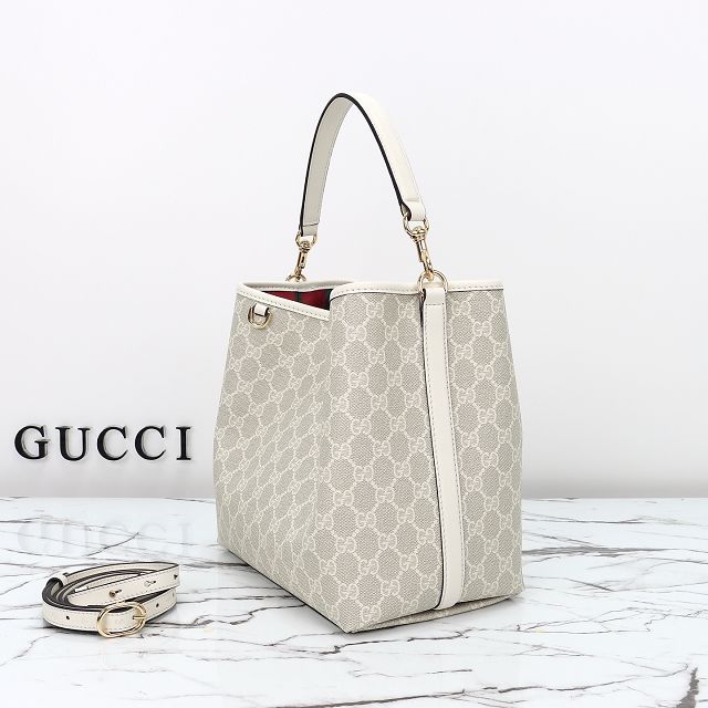 GG original canvas emblem medium bucket bag 815103 white