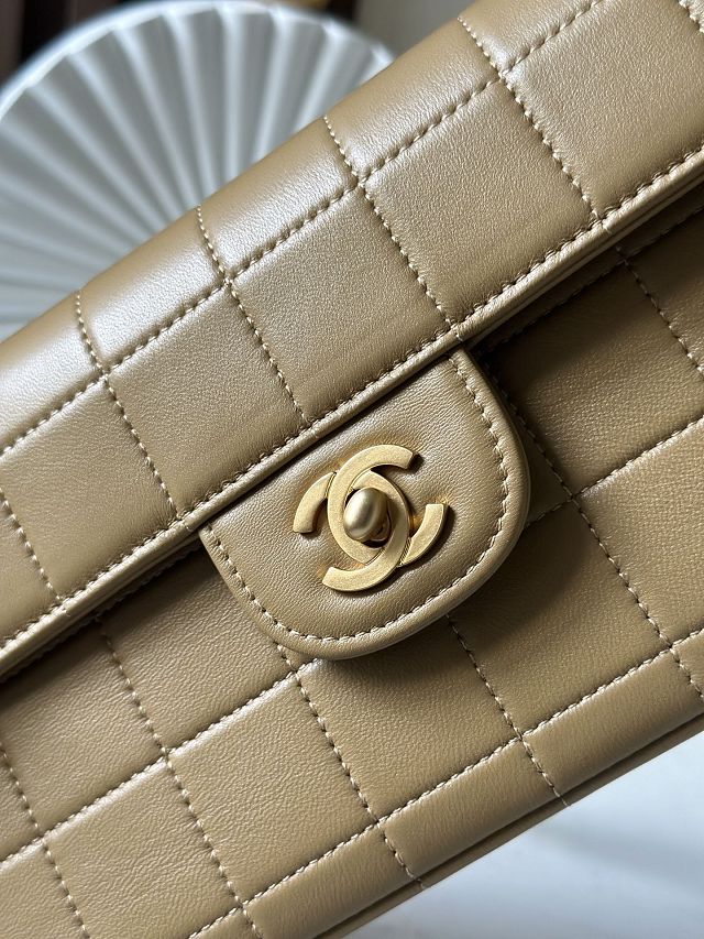 CC original lambskin clutch with chain AP3314 apricot
