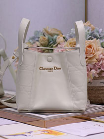 Dior original calfskin small signature bucket bag M2841 off-white