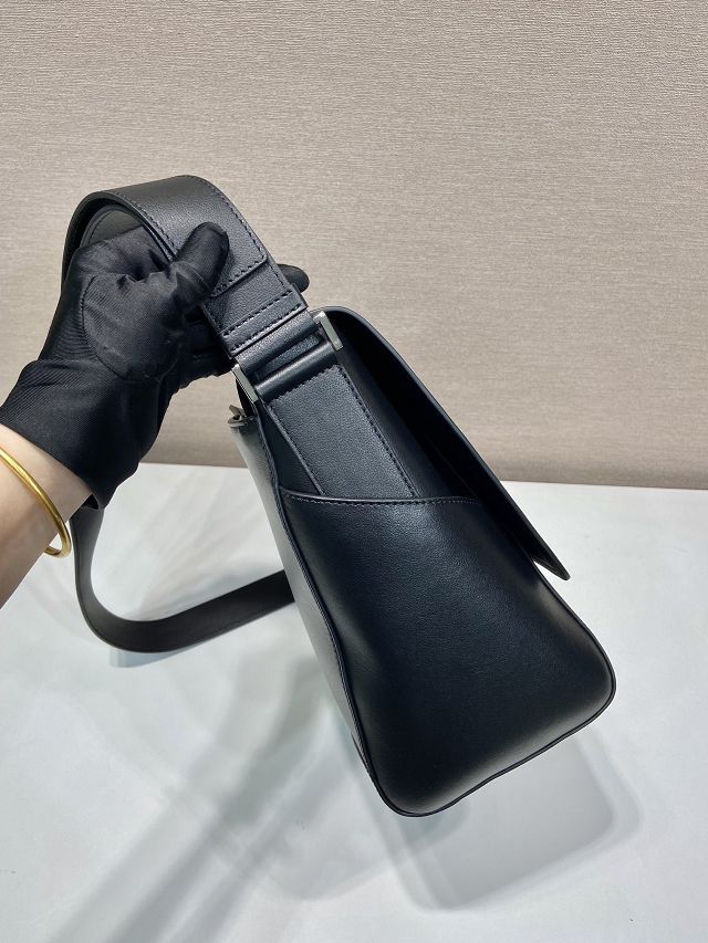 Prada original calfskin shoulder bag 2VD068 black