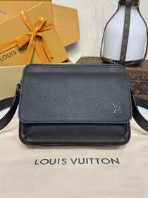 Louis vuitton original calfskin boarding messenger bag M15265 black