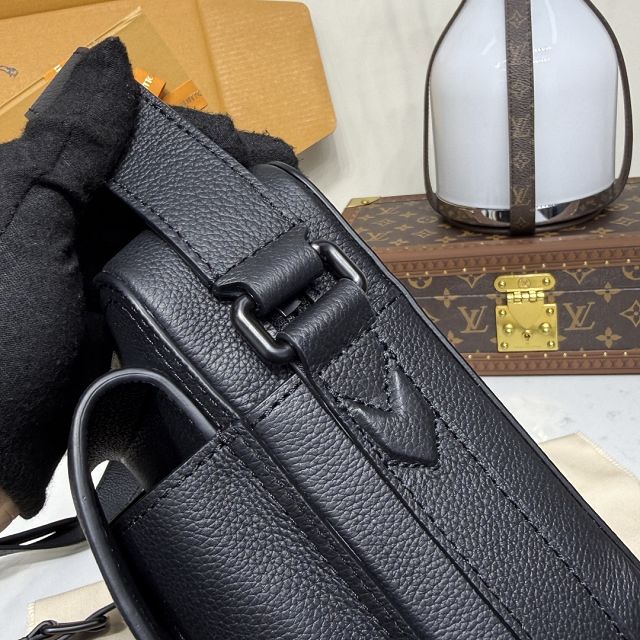 Louis vuitton original calfskin boarding messenger bag M15265 black