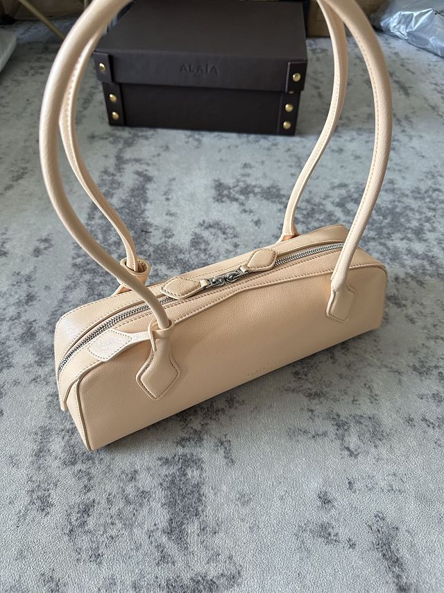 Alaia original lambskin le teckel medium bag AL0024 apricot