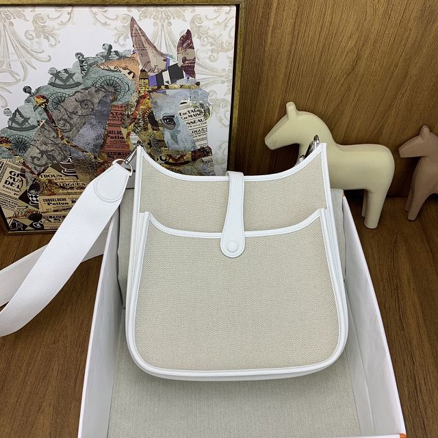 Hermes original canvas evelyne pm shoulder bag E29 white