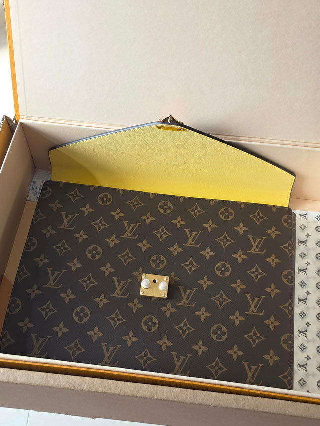 Louis vuitton monogram canvas mark folder GI0721