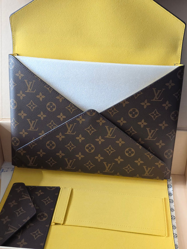 Louis vuitton monogram canvas mark folder GI0721