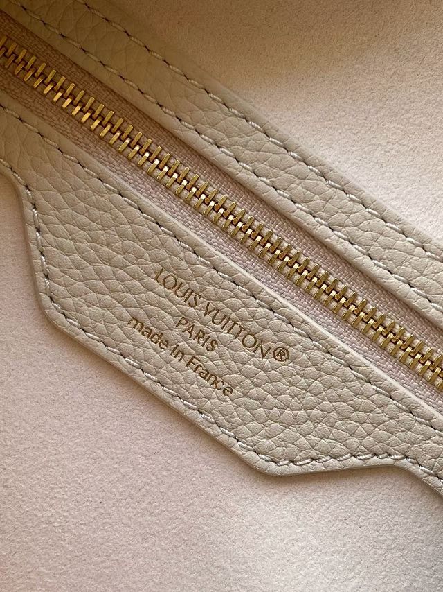 Louis vuitton original calfskin speedy 25 M26690 creme