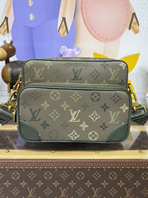 Louis vuitton original monogram canvas nil city bag M27095 green