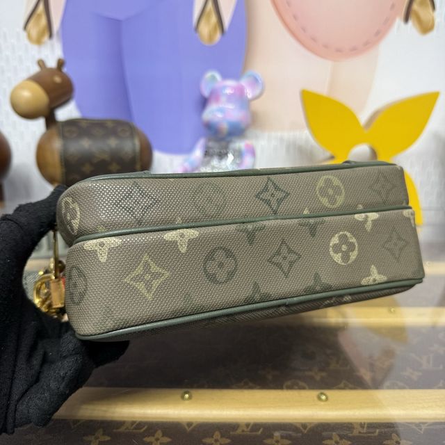 Louis vuitton original monogram canvas nil city bag M27095 green