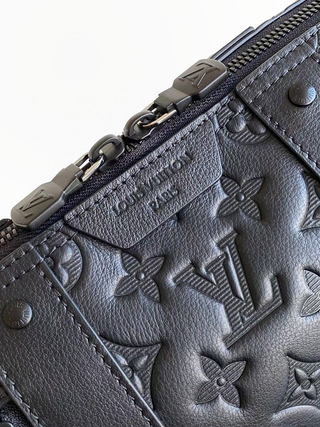 Louis vuitton original calfskin city keepall M26750 black