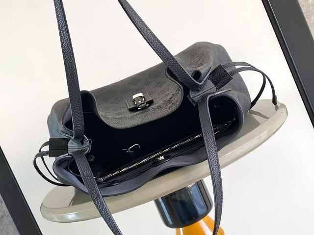 Louis vuitton original mahina leather boundless handbag M13179 black