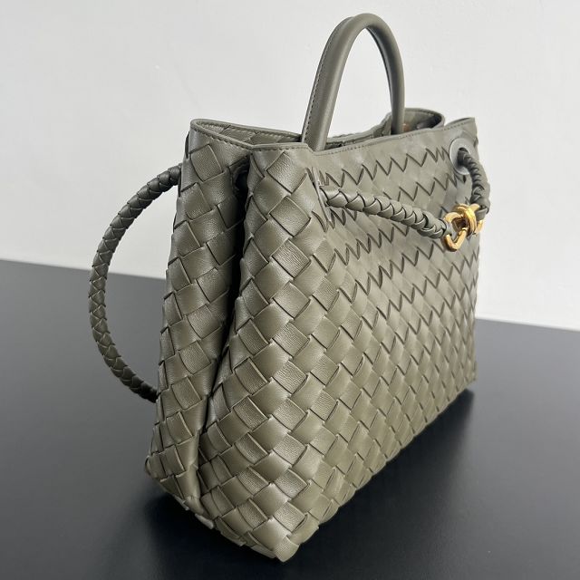 BV original lambskin small andiamo 743568 cypress